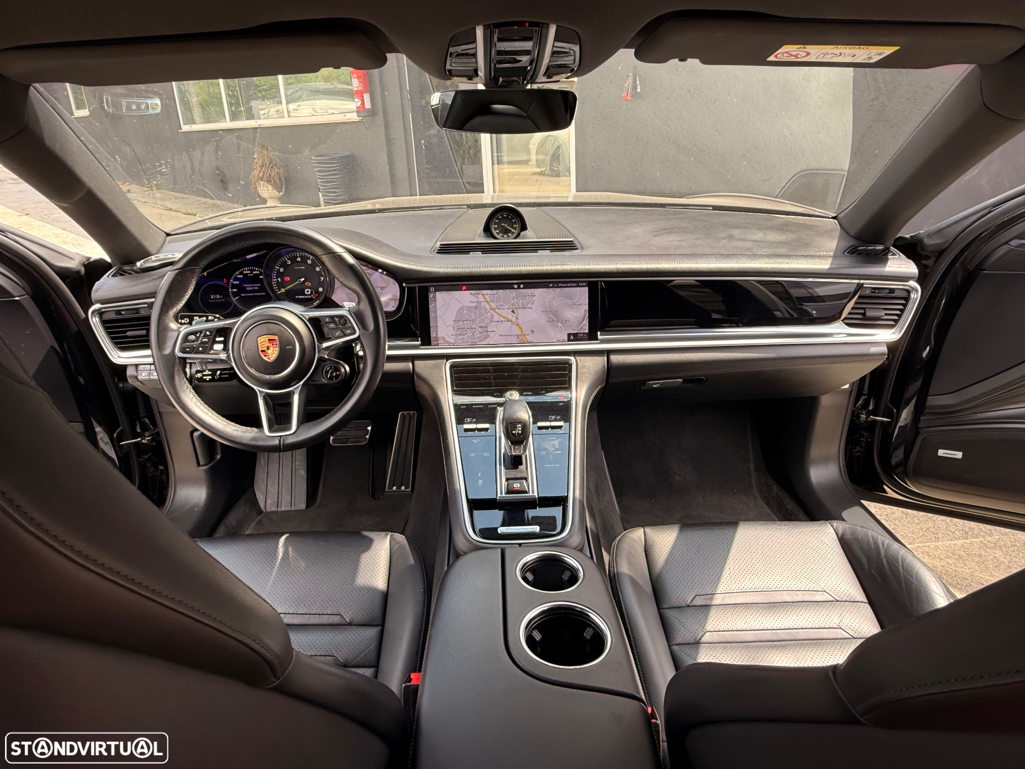 Porsche Panamera Sport Turismo 4 E-Hybrid 10 Years Edition - 48