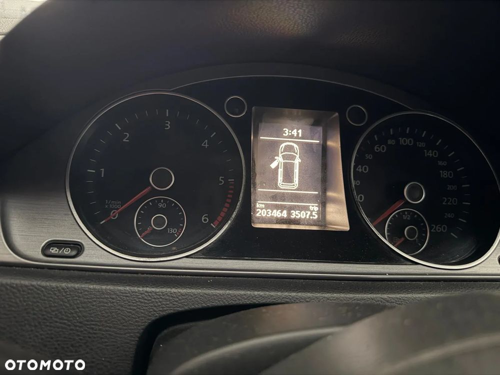 Volkswagen Passat 2.0 TDI DSG BlueMotion Technology Comfortline - 7