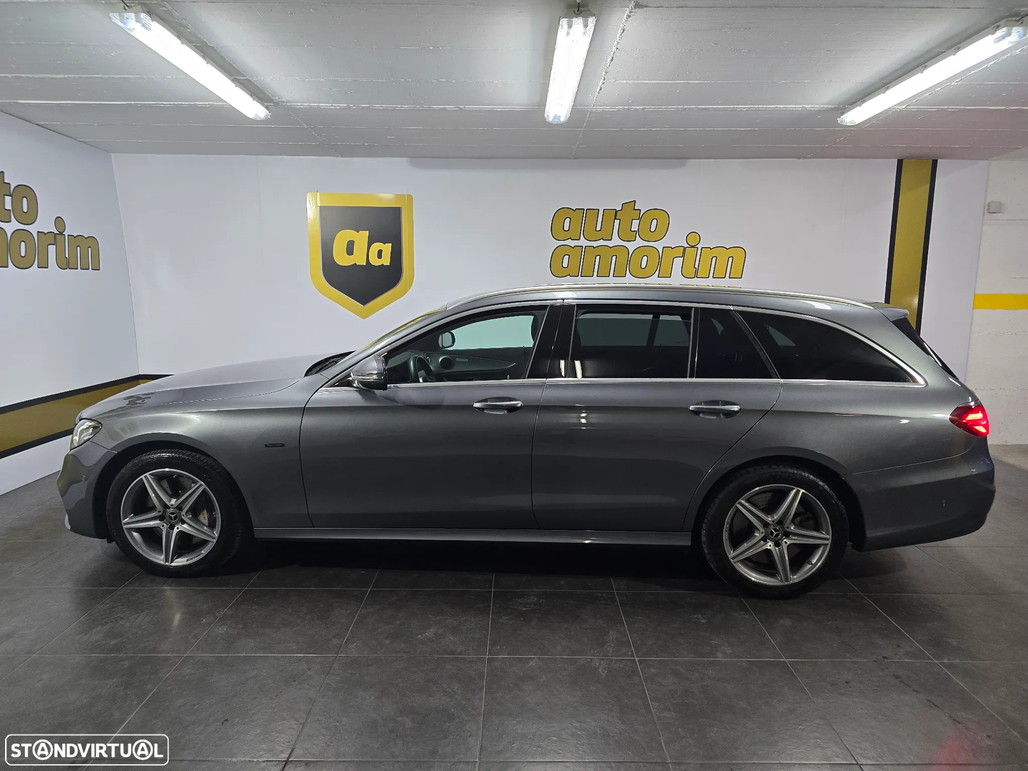 Mercedes-Benz E 300 de AMG Line - 17