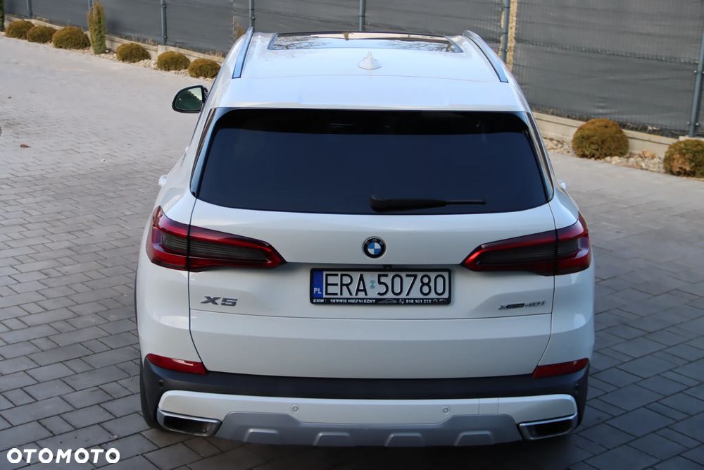 BMW X5 xDrive40i - 33