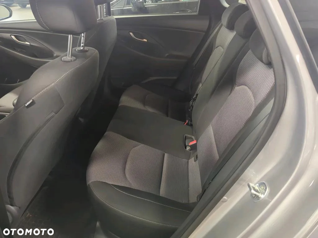 Hyundai i30 1.5 DPI Modern - 12
