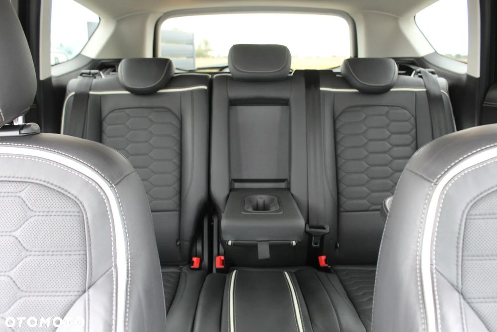 Ford Kuga 1.5 EcoBoost 2x4 Vignale - 23