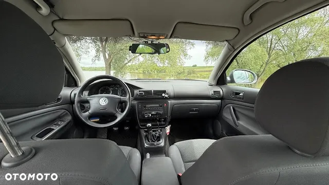 Volkswagen Passat - 13