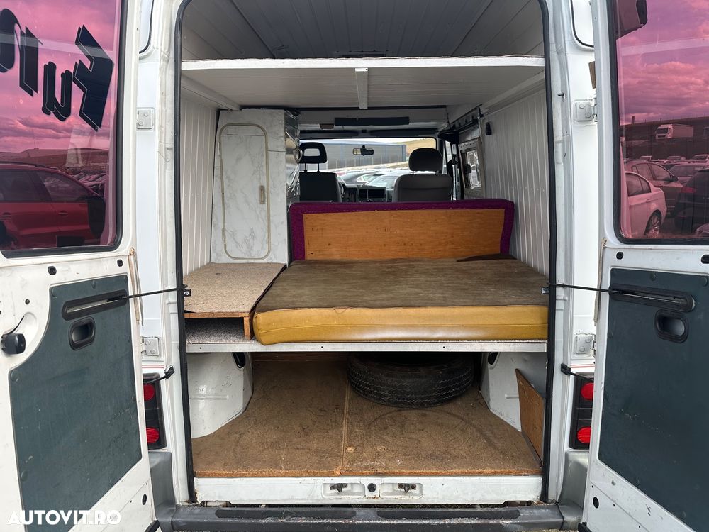 Renault Trafic - 14