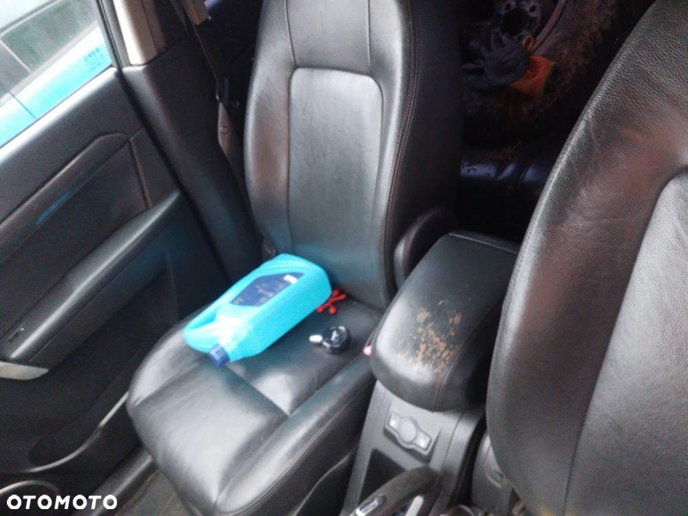 CHEVROLET CAPTIVA  06-10  2.0 LLW  -  KLAPA BAGAŻNIKA  19U - 25