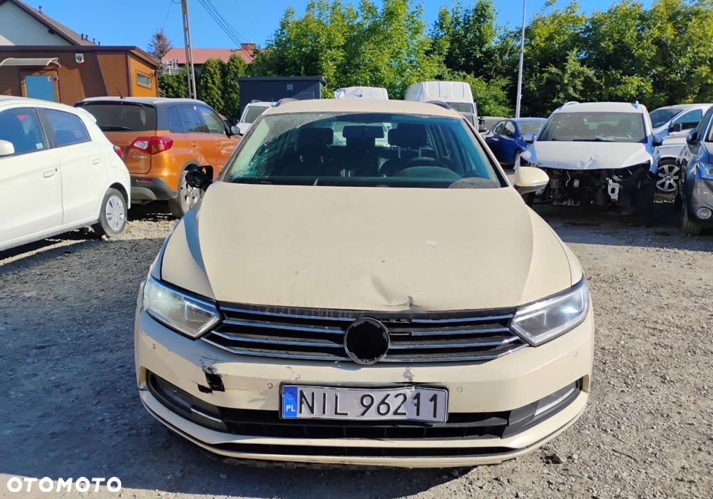 Volkswagen Passat - 20
