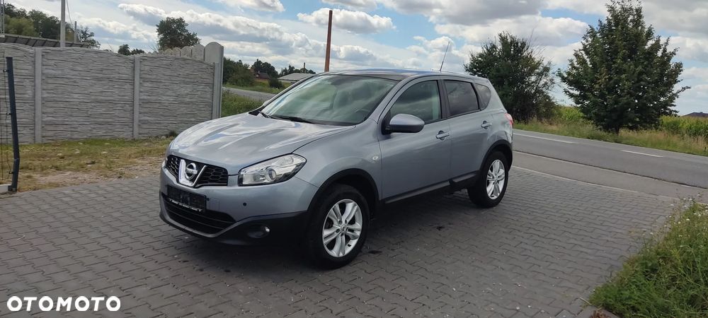 Nissan Qashqai 2.0 4x4 visia - 1