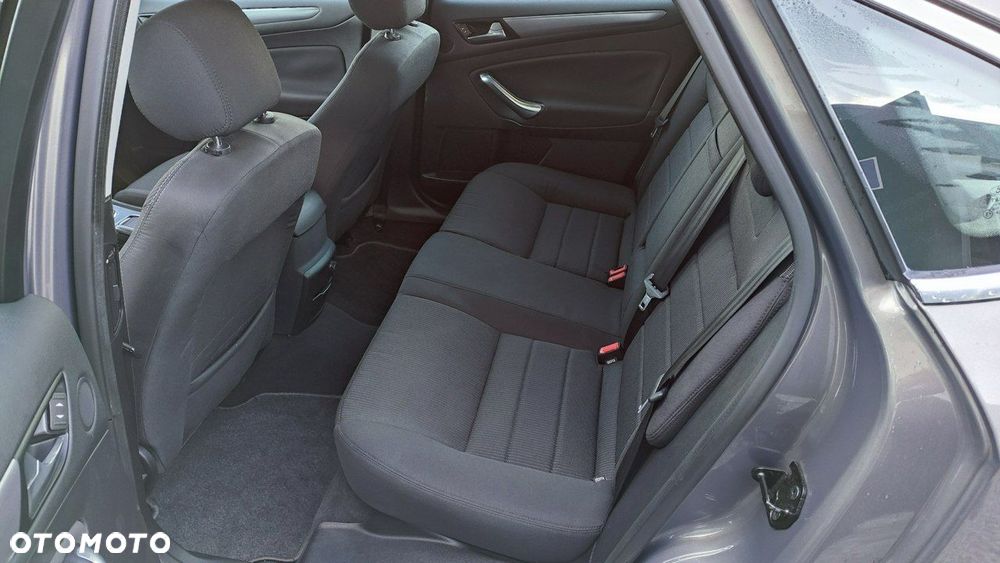Ford Mondeo - 7