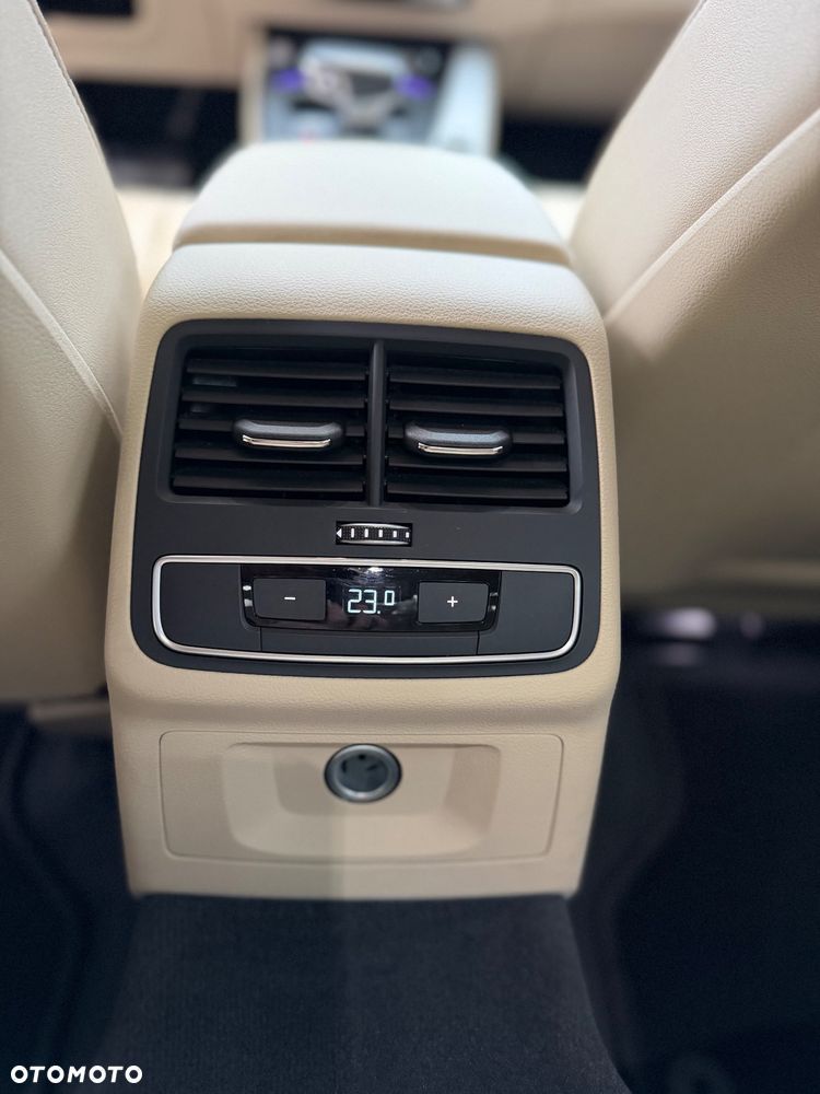 Audi A4 Limousine 35 TFSI mHEV S tronic - 29