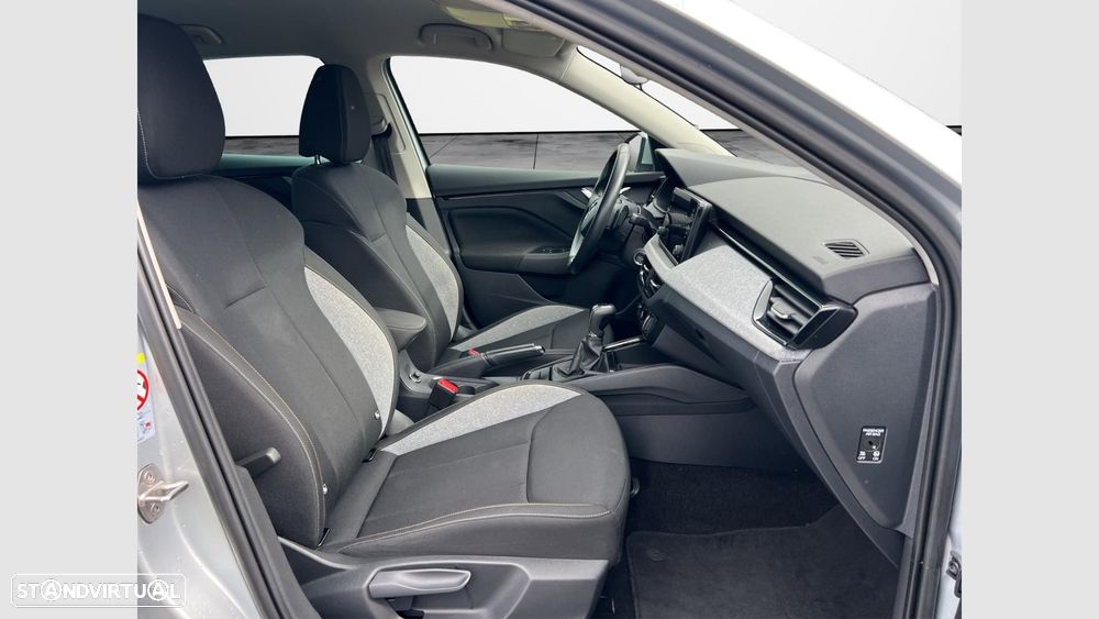 Skoda Scala 1.0 TSI Ambition DSG — fotografia 12