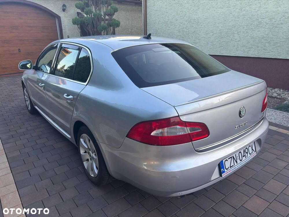 Skoda Superb 1.6 TDI Elegance Greenline - 4