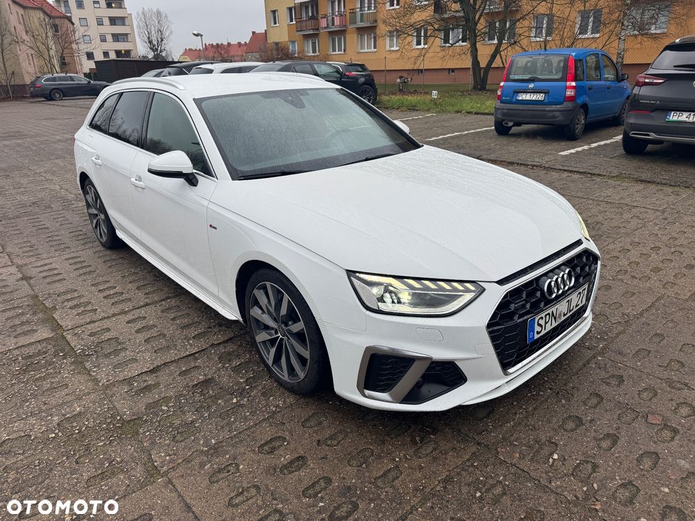 Audi A4 Avant 40 TDI quattro S tronic S line - 4