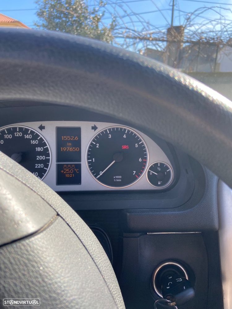 Mercedes-Benz B 150 Standard - 10