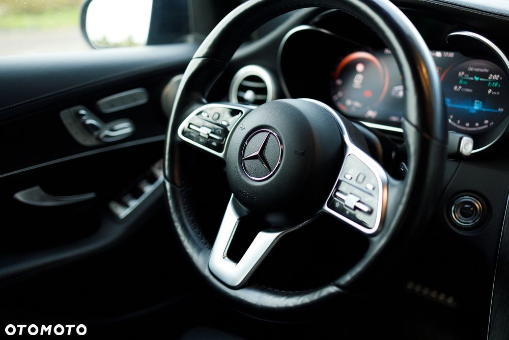 Mercedes-Benz GLC 300 de 4Matic 9G-TRONIC AMG Line Plus - 16