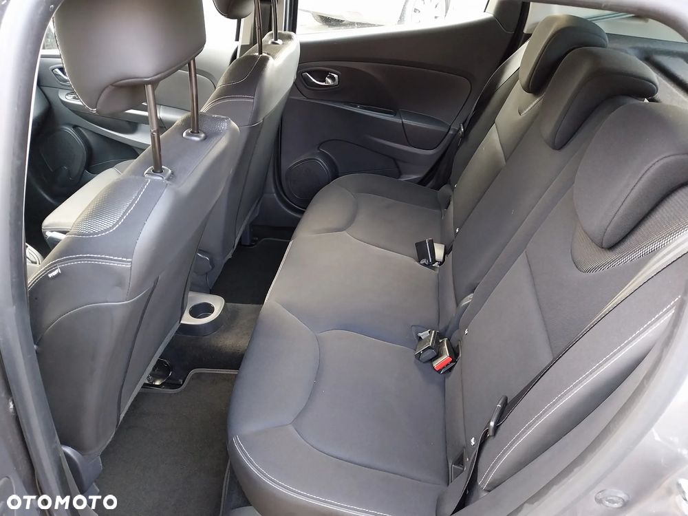 Renault Clio 1.2 16V 75 Business - 17