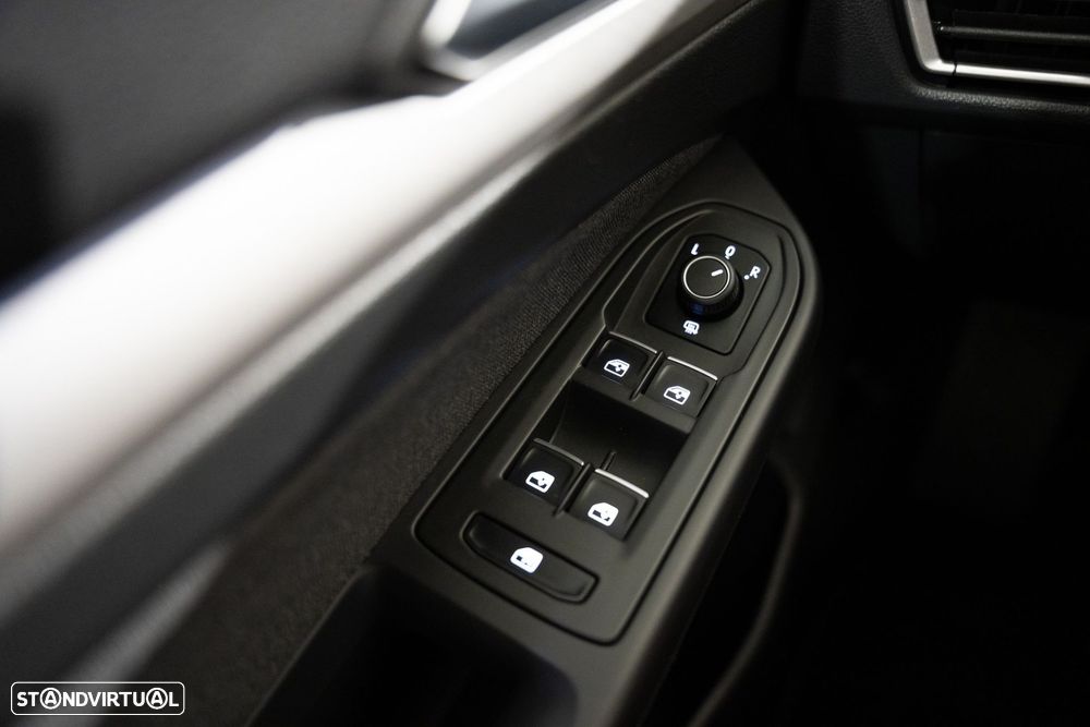 VW Golf Variant 1.0 TSI Sportline - 18