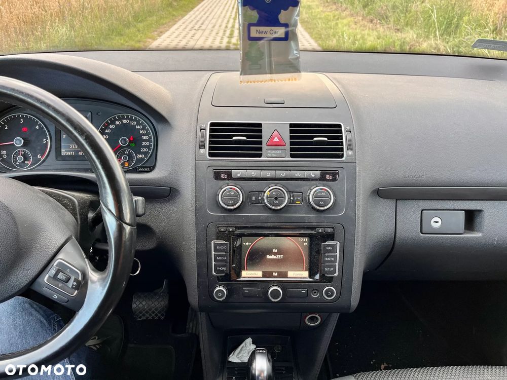 Volkswagen Touran 1.6 TDI DPF Trendline DSG - 9