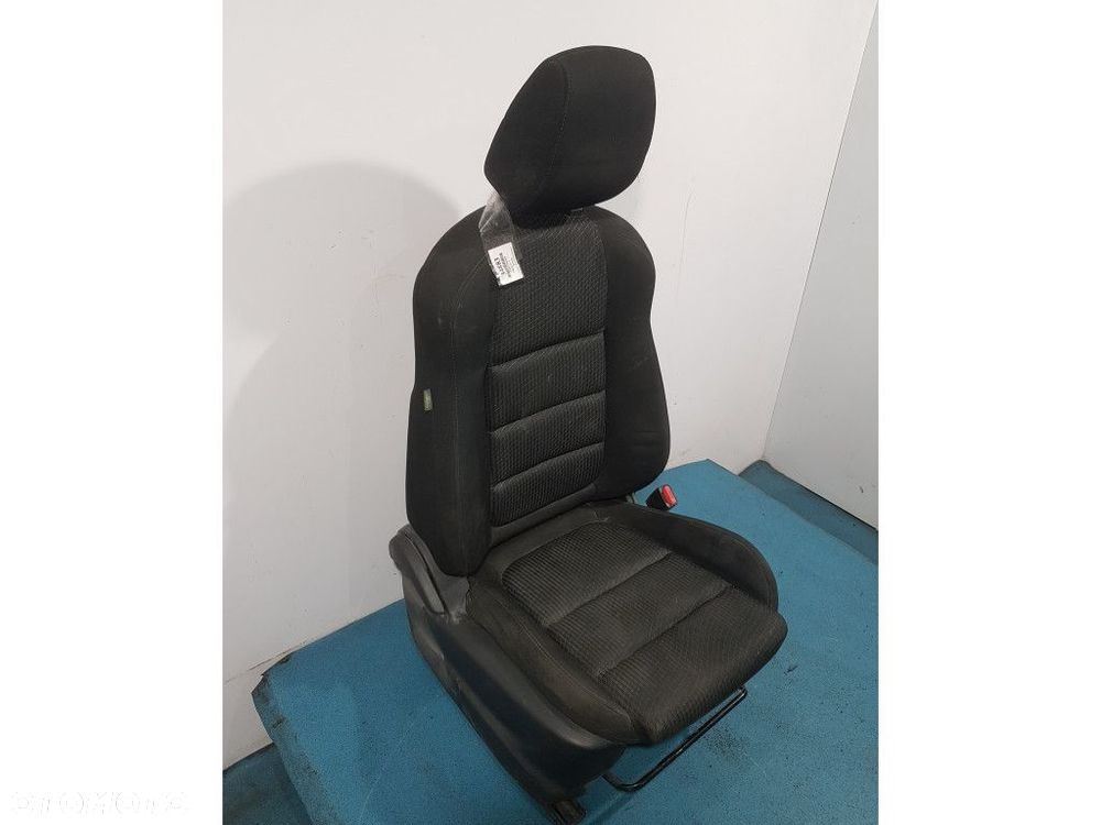 MAZDA CX-5 I FOTEL PASAŻERA. - 2