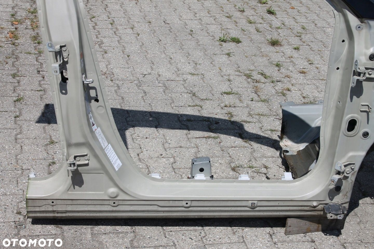 ĆWIARTKA  PRÓG PRAWY PRZÓD SŁUPEK SUZUKI VITARA II III 15- A9N / C51 - 7