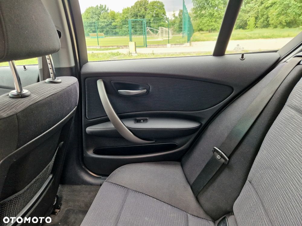 BMW Seria 1 118d - 14
