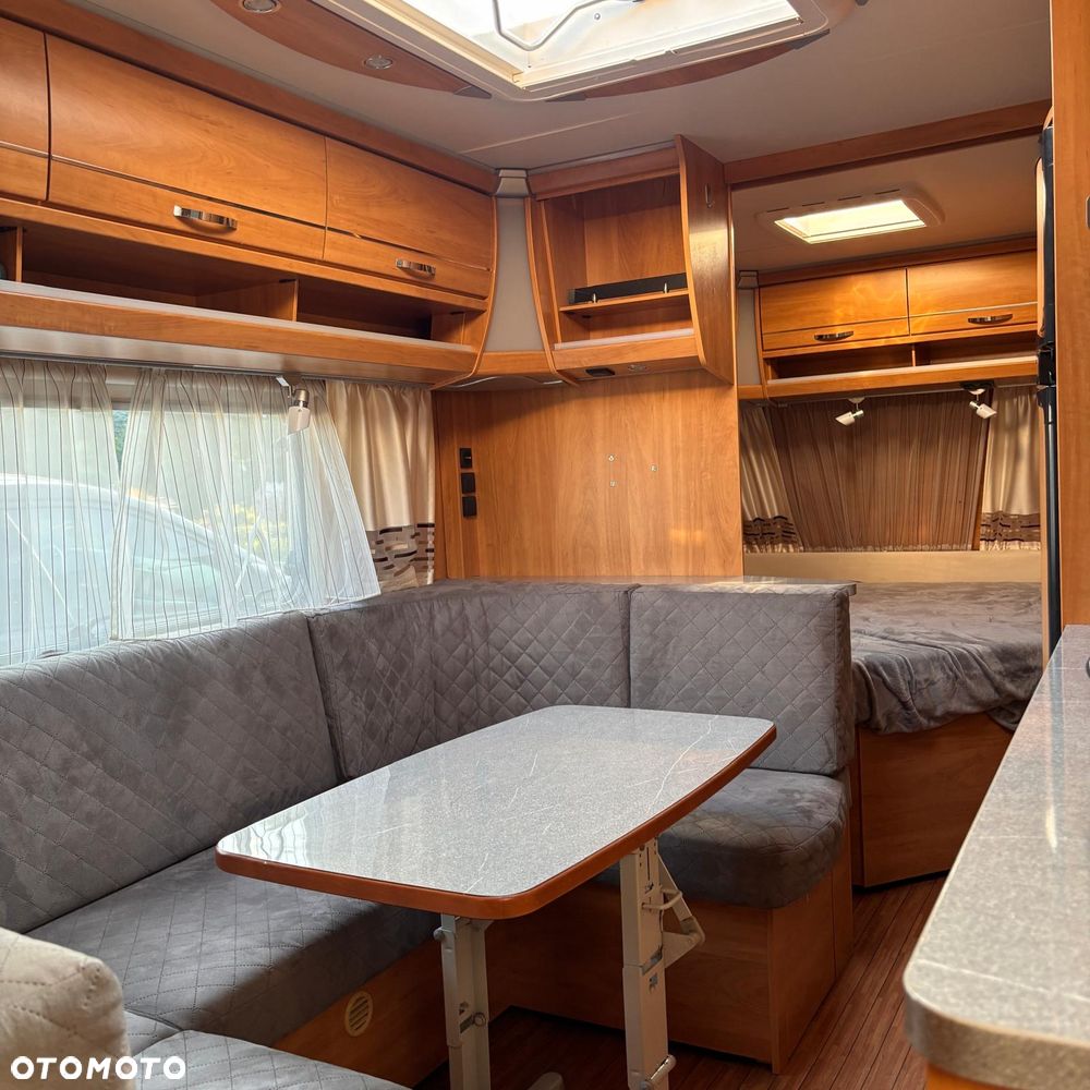 Dethleffs Camper 560 FMK - 6