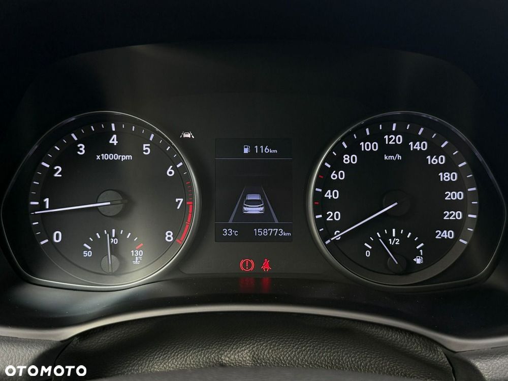 Hyundai i30 1.5 DPI Classic + - 21