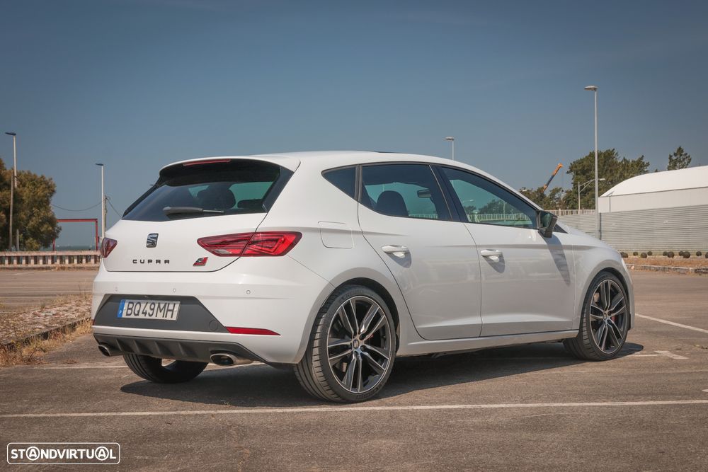 SEAT Leon 2.0 TSI S&S DSG Cupra 300 - 4