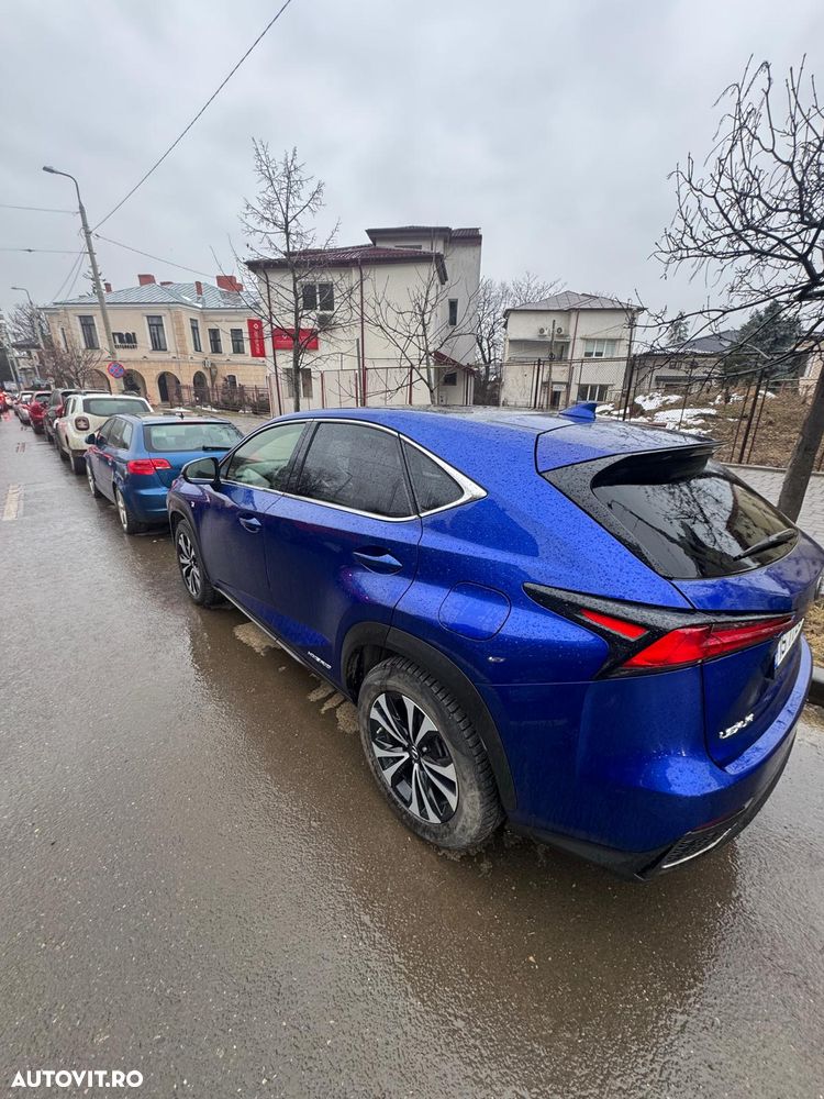 Lexus Seria NX 300h F Sport - 5