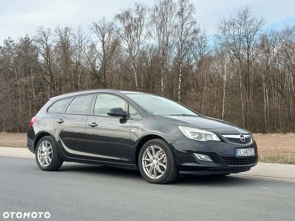Opel Astra 1.7 CDTI DPF Design Edition - 1