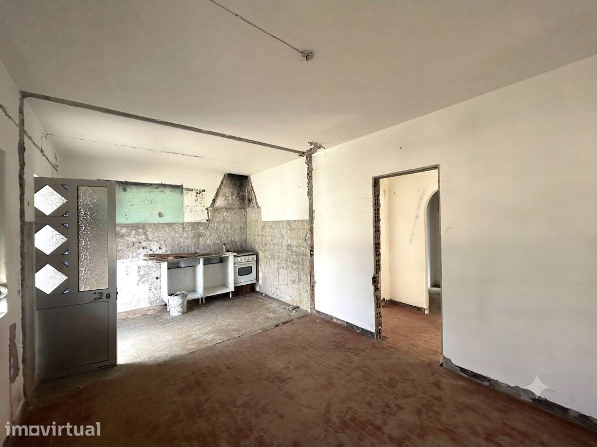 Oportunidade: Moradia T3 inserida num lote de terreno de 690m2 - Grande imagem: 4/43