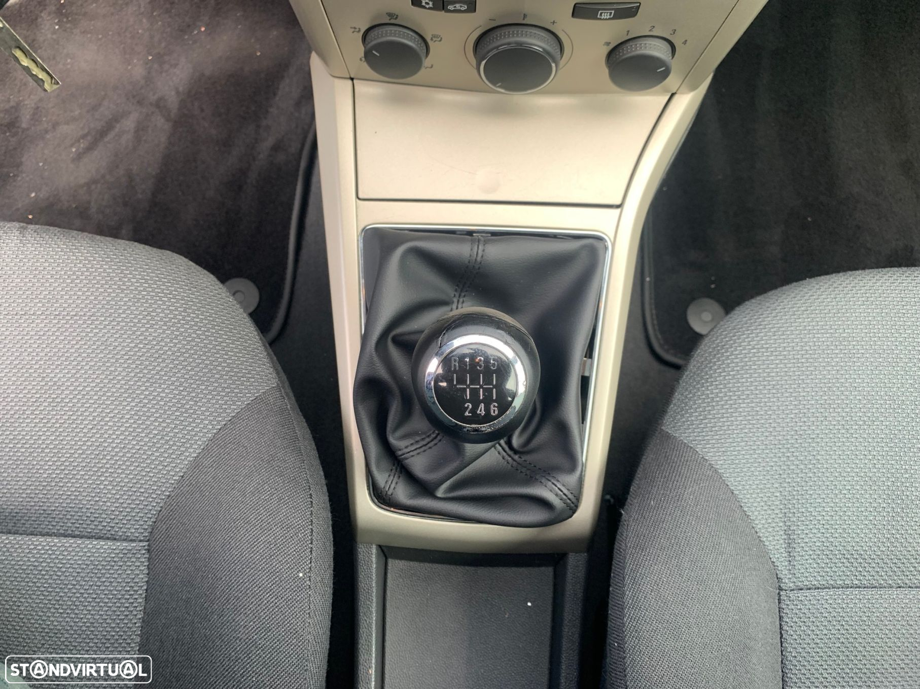 Opel Astra 1.3 CDTi Elegance - 27