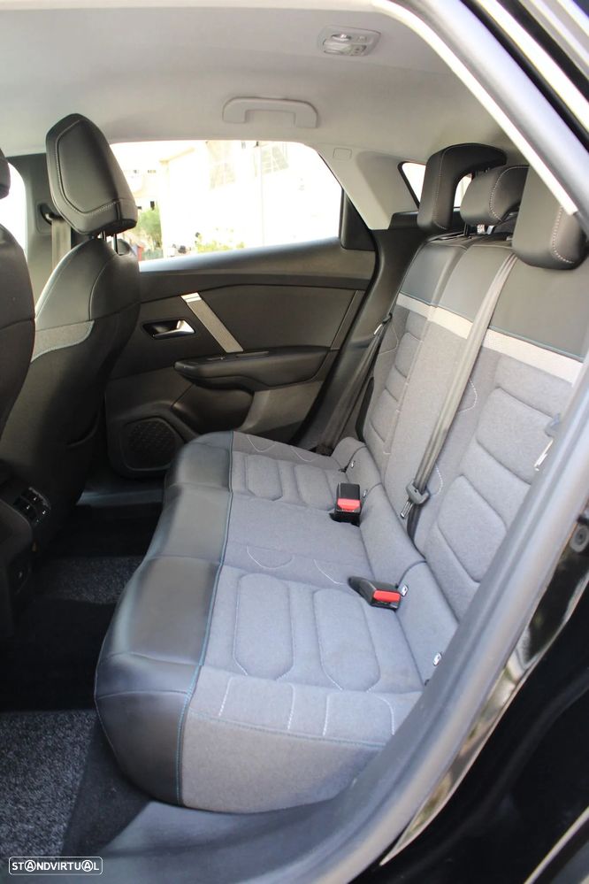 Citroën C4 1.2 PureTech Shine EAT8 - 9