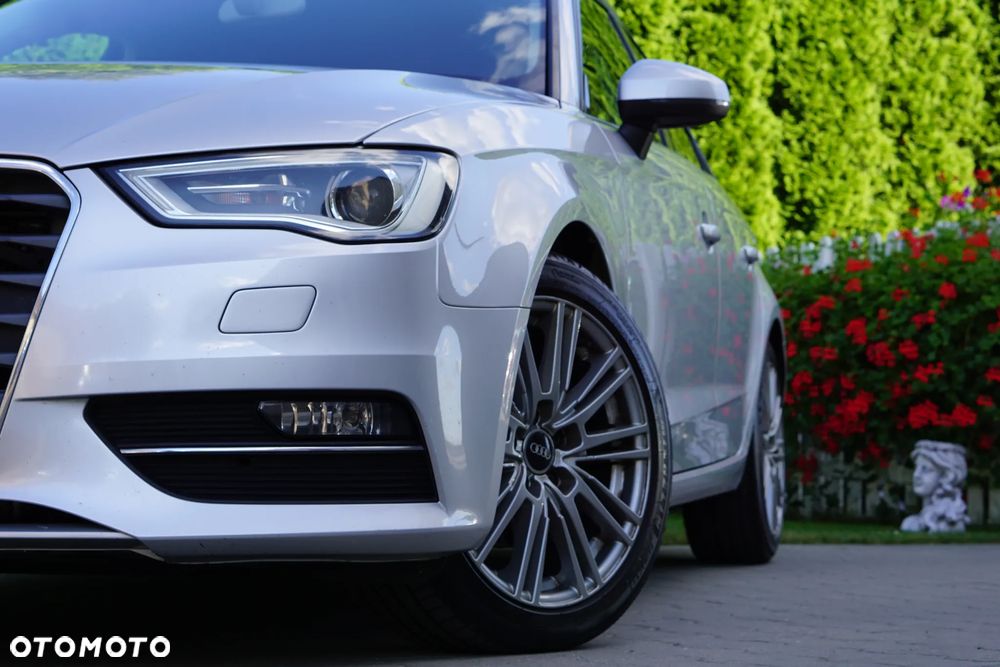 Audi A3 Sportback 2.0 TDI S tronic - 28