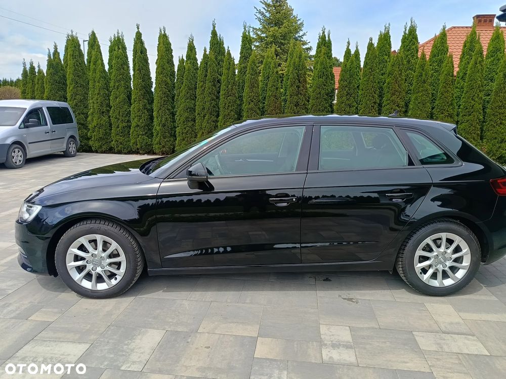 Audi A3 Sportback 2.0 TDI S tronic Attraction - 11
