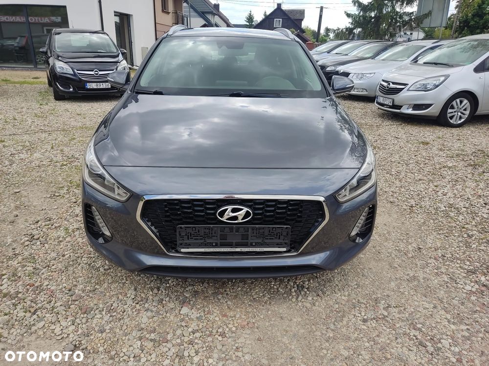 Hyundai i30 blue Kombi 1.4 Style - 2