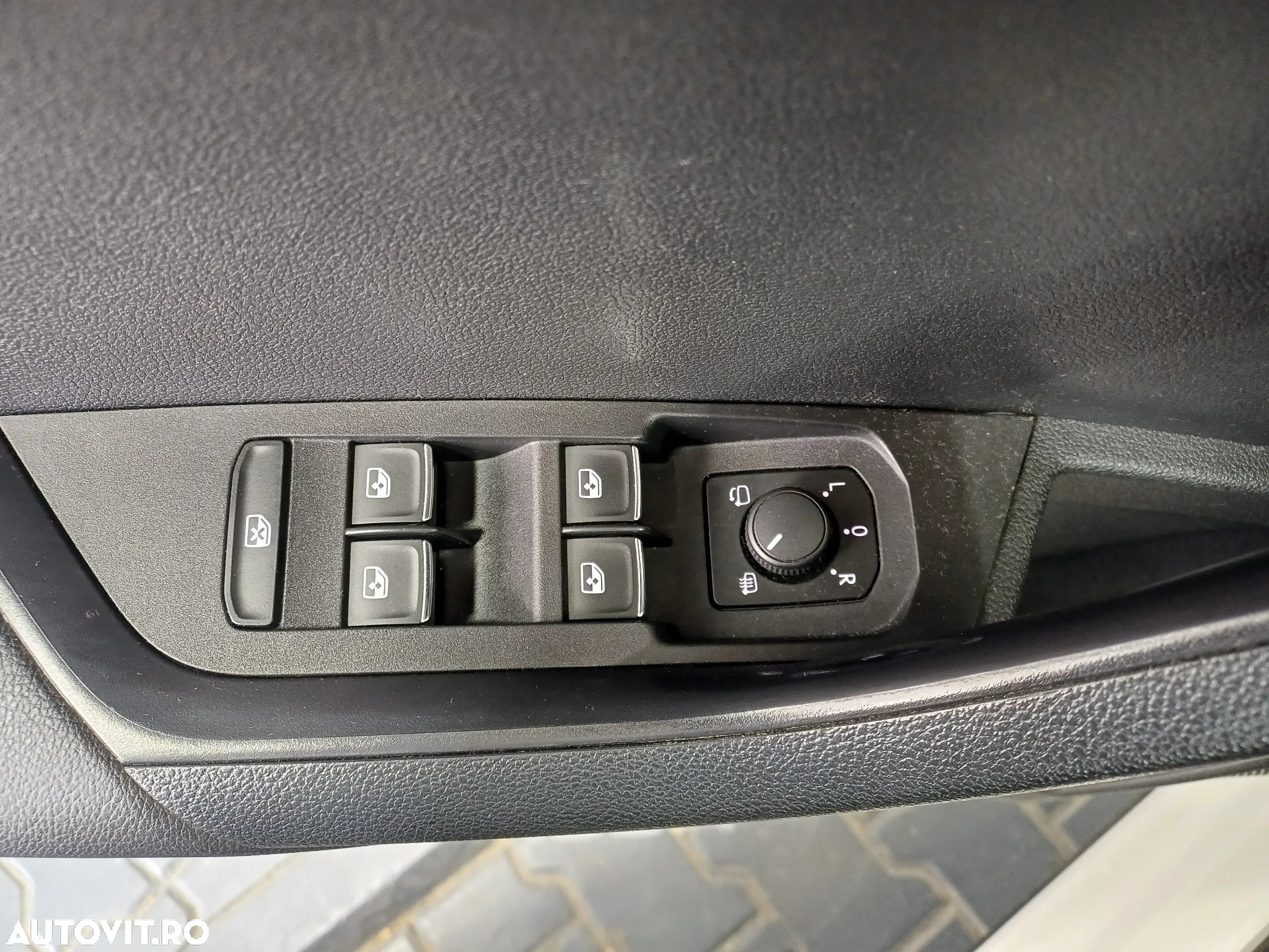 Skoda Karoq 1.5 TSI DSG Style - 9