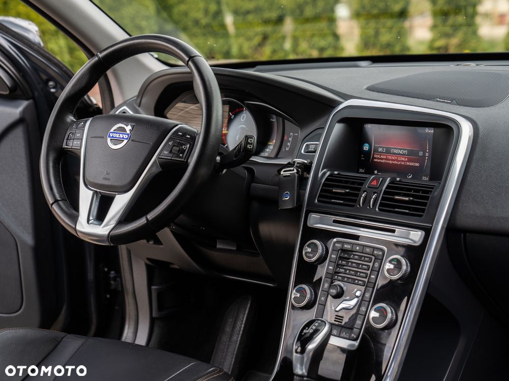 Volvo XC 60 D3 Geartronic Momentum - 31