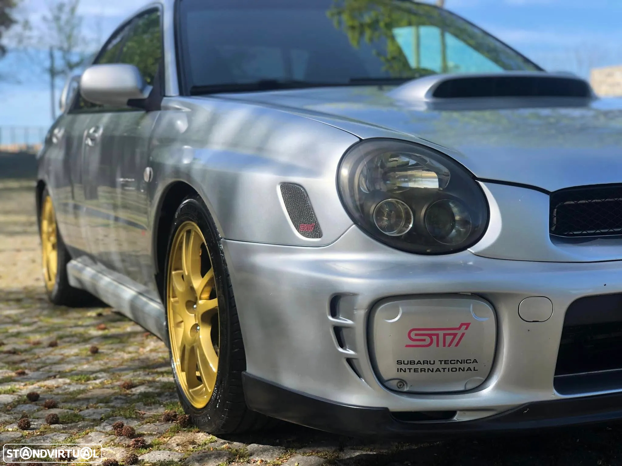 Subaru Impreza Sedan 2.0 WRX STi - 19