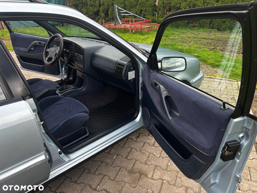 Volkswagen Passat 2.0 GT - 16