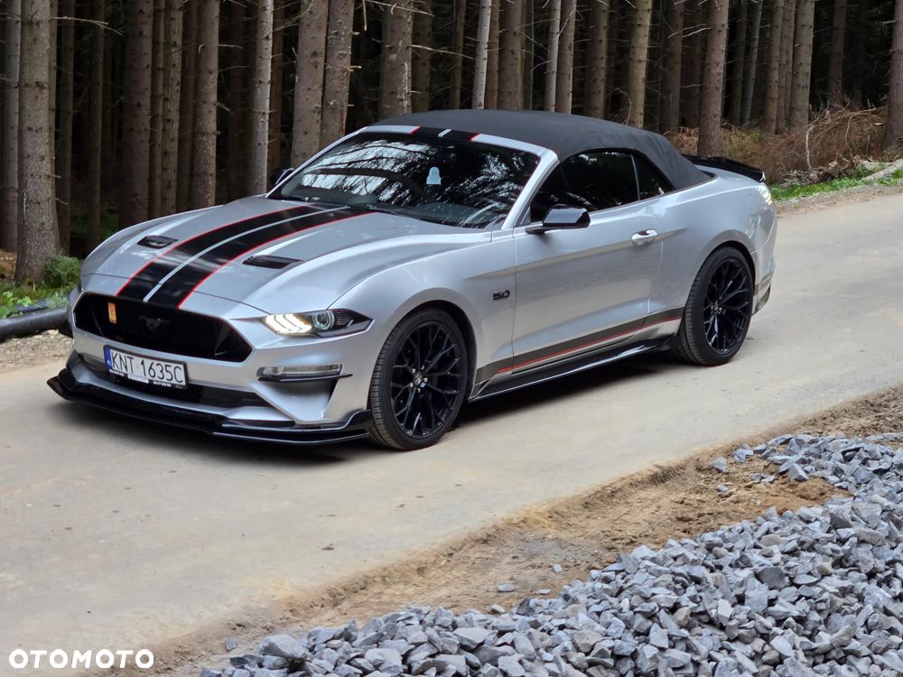 Ford Mustang - 1