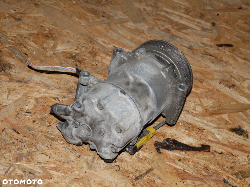 SPRĘŻARKA KLIMATYZACJI PEUGEOT 207 1.4 VTI 9670318880 - 2