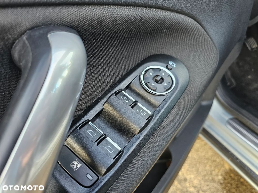 Ford Mondeo 2.0 FF Platinium X Plus (Titanium) - 28