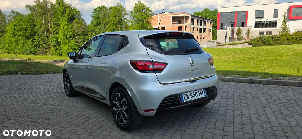 Renault Clio 1.2 16V Limited EU6 - 6