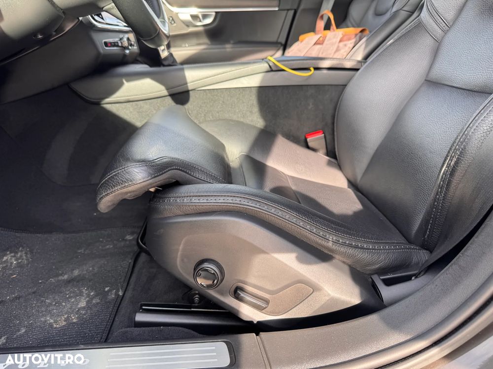 Volvo V90 Cross Country D5 AWD Geartronic - 13