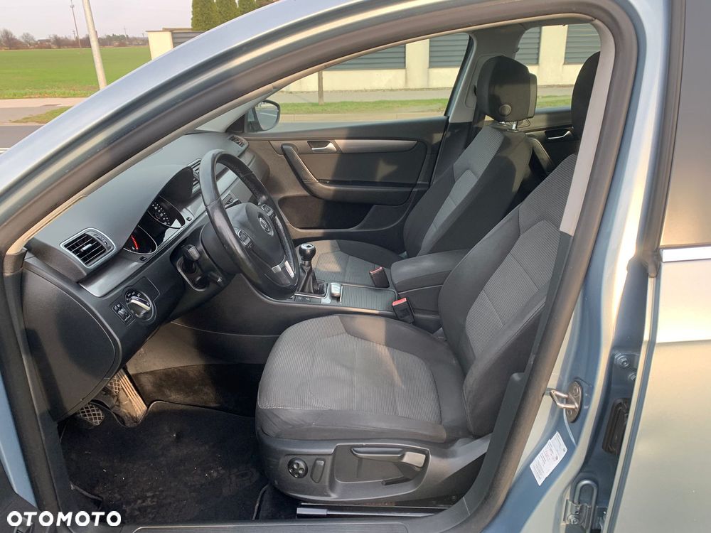 Volkswagen Passat Variant 1.6 TDI BlueMotion Technology Trendline - 22