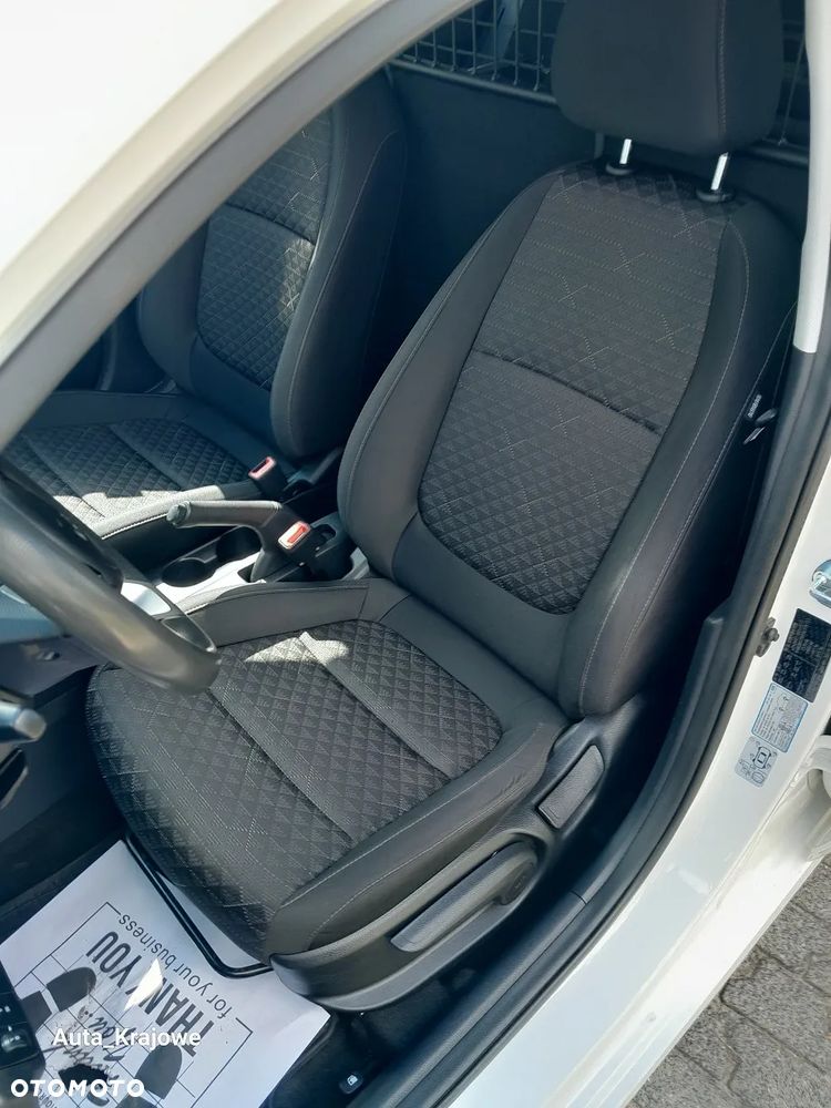 Kia RIO VAN - 23