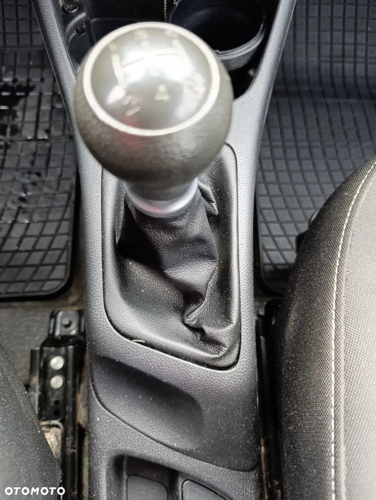 Kia Picanto 1.2 L - 11