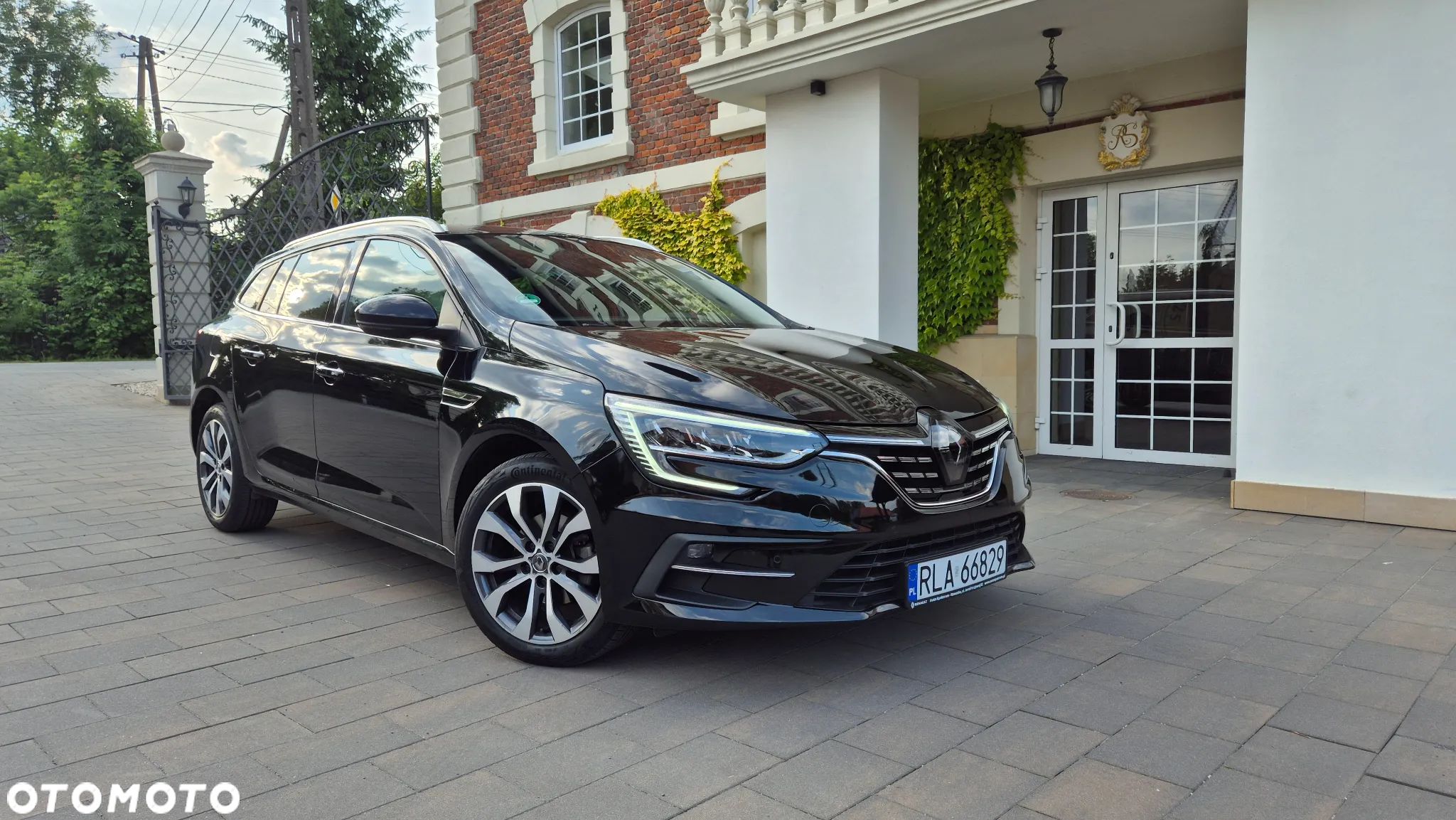 Renault Megane 1.3 TCe FAP Techno EDC - 1