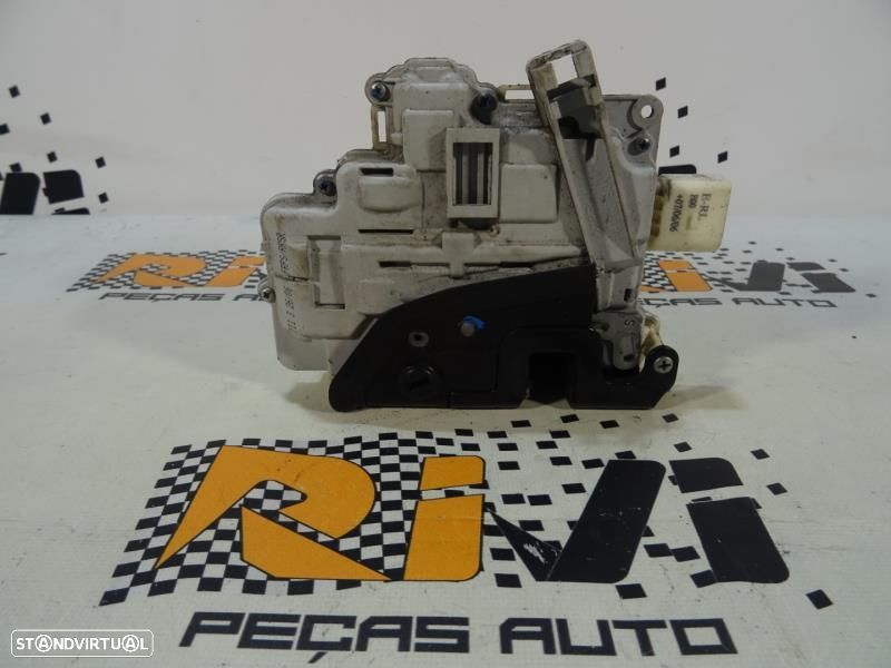 Fecho Da Porta Trás Esquerda Audi A4 (8Ec, B7)  8E0839015aa / 8E0 839 - 1