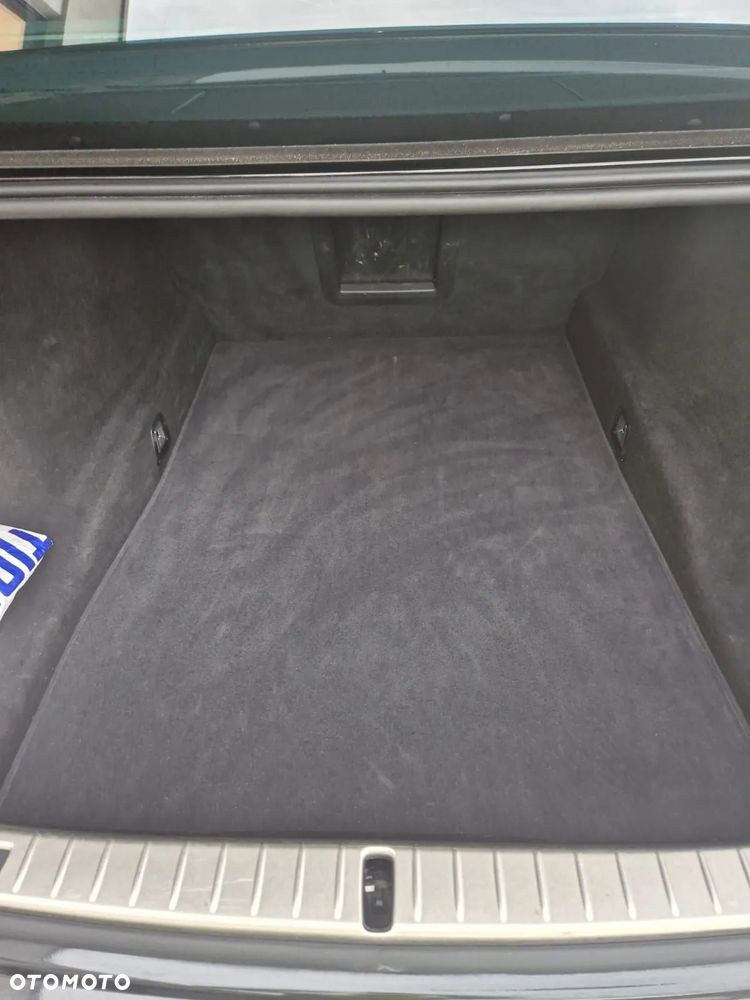 BMW Seria 7 750Li xDrive - 19